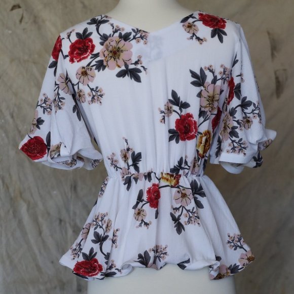 Ouevre Short Sleeve Wrap Blouse sz S - Picture 5 of 5